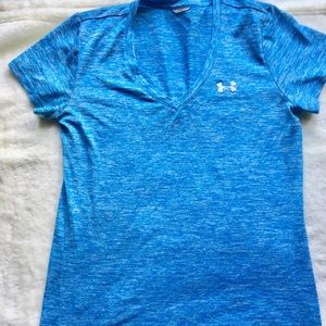 Under Amour Blue Size Small Workout Top
